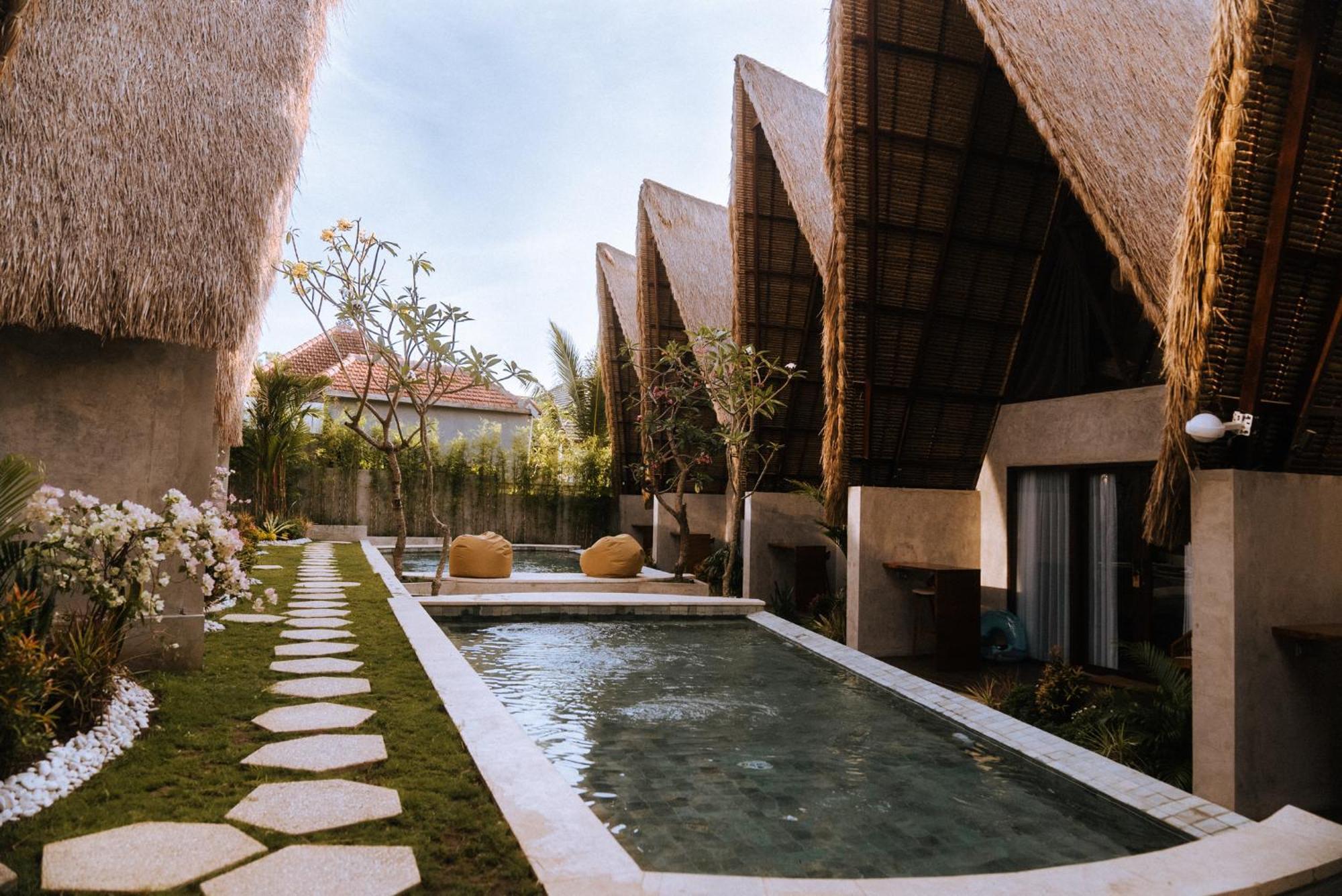 Bed and Breakfast Desa Harmonis Pecatu Esterno foto