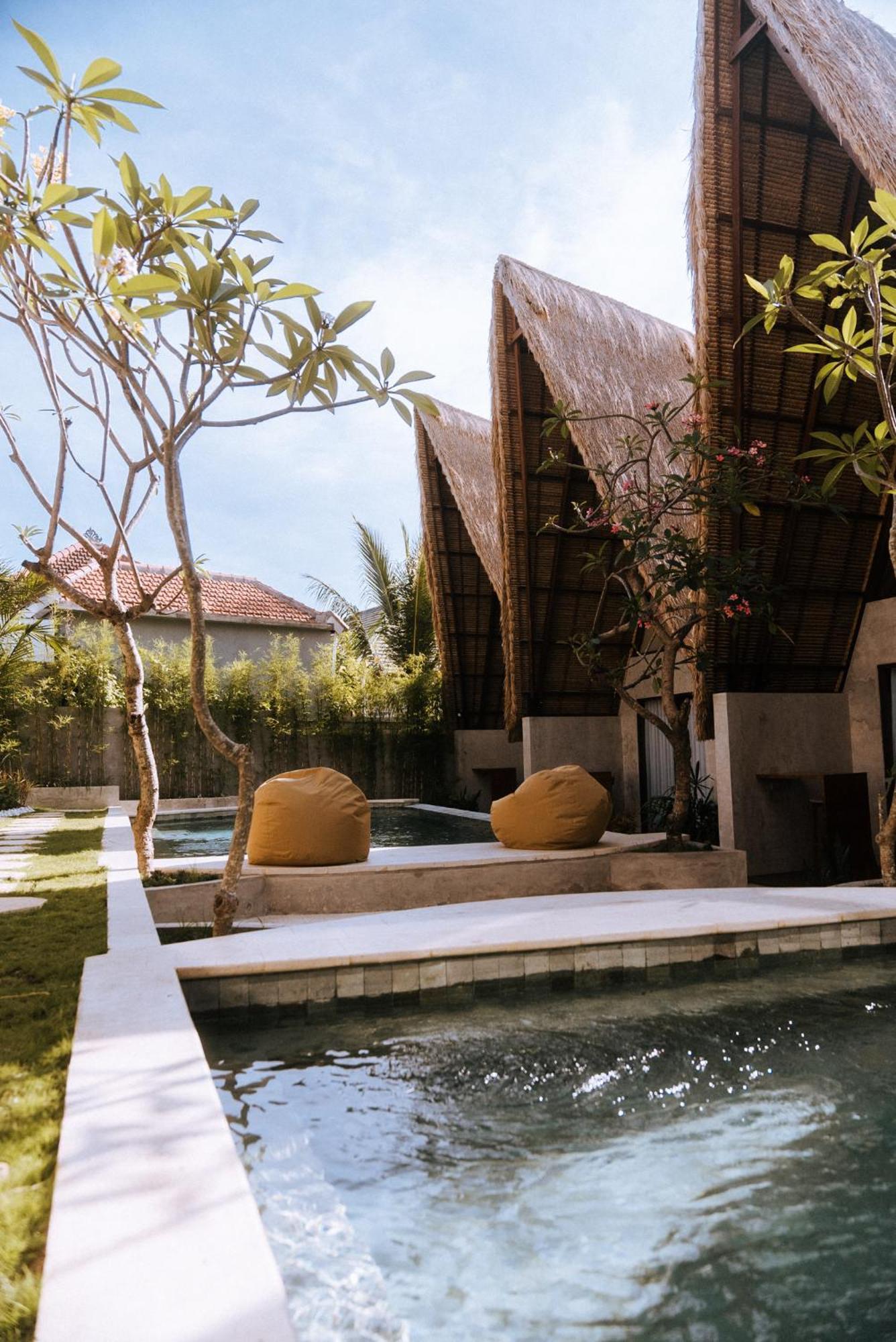 Bed and Breakfast Desa Harmonis Pecatu Esterno foto